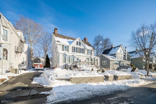 16 Cobb Pl, Morristown Town, NJ 07960