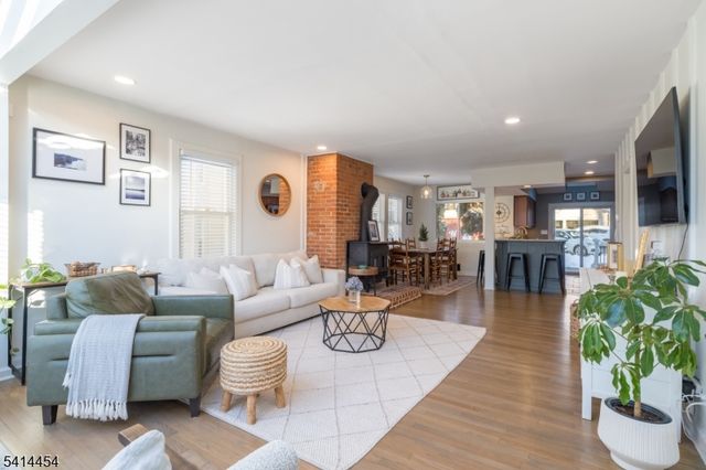 16 Cobb Pl, Morristown Town, NJ 07960