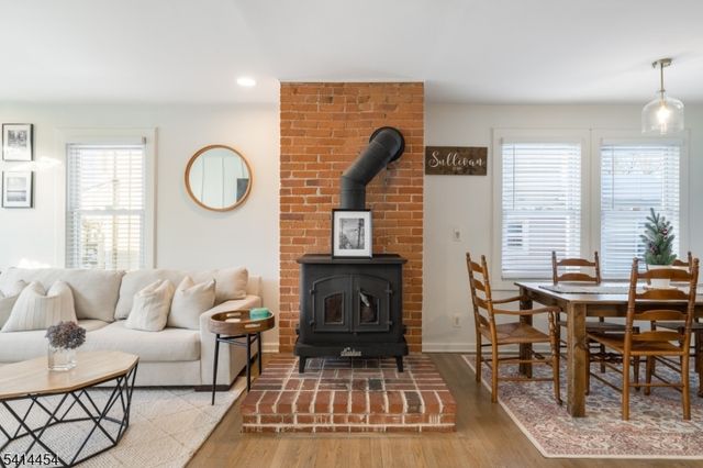 16 Cobb Pl, Morristown Town, NJ 07960