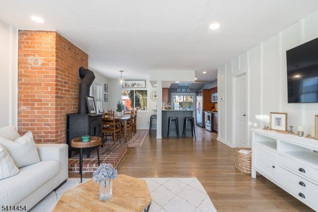 16 Cobb Pl, Morristown Town, NJ 07960