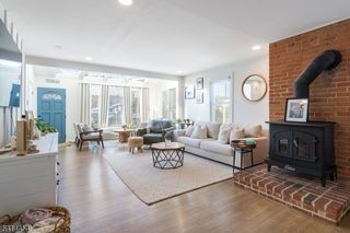 16 Cobb Pl, Morristown Town, NJ 07960