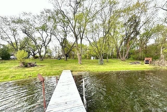 1625 Highland Park Drive, Highland, MI 48356