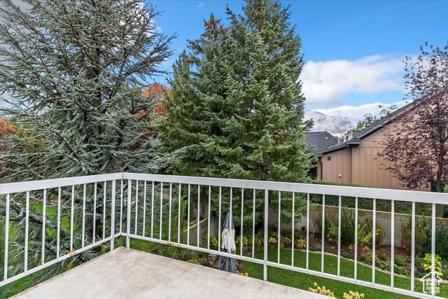 6187 S 2090 E, Holladay, UT 84121