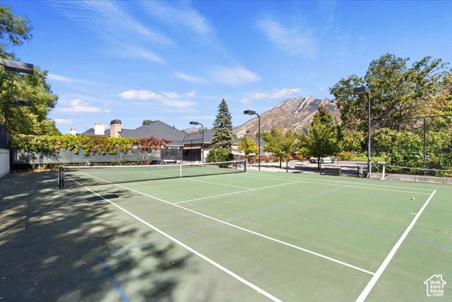 6187 S 2090 E, Holladay, UT 84121