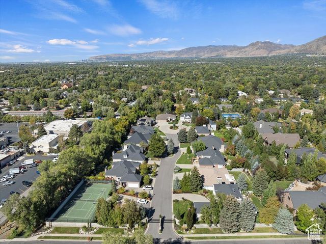 6187 S 2090 E, Holladay, UT 84121