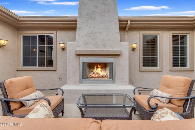 2004 E CANYON Place, Chandler, AZ 85249