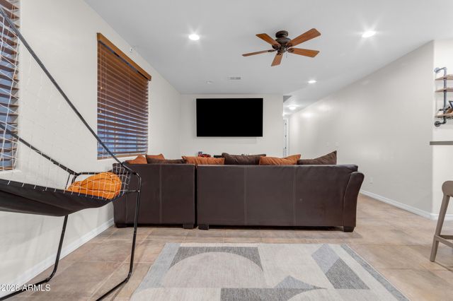 2004 E CANYON Place, Chandler, AZ 85249