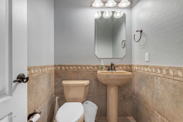 2004 E CANYON Place, Chandler, AZ 85249