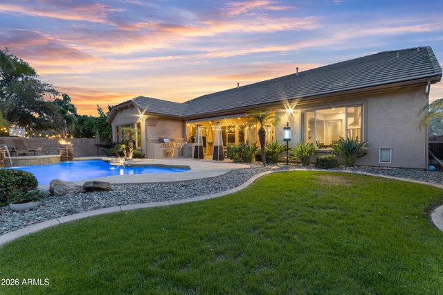 2004 E CANYON Place, Chandler, AZ 85249