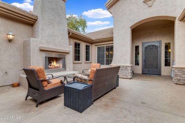 2004 E CANYON Place, Chandler, AZ 85249