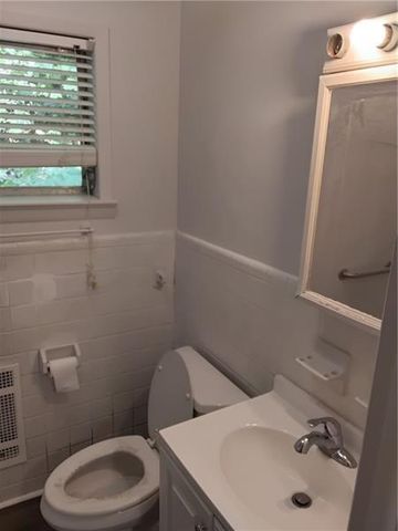 4076 FAIRMONT Street, Gainesville, GA 30506