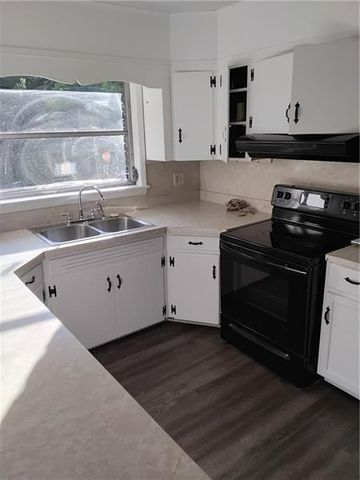 4076 FAIRMONT Street, Gainesville, GA 30506