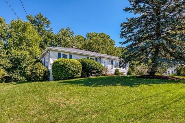 208 Stony Brook Road, Raynham, MA 02767