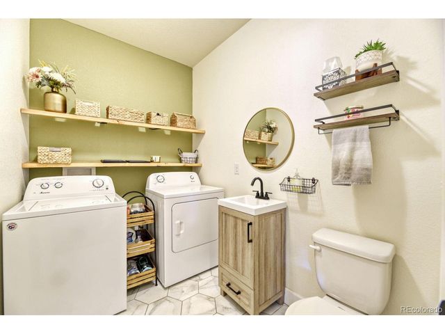 1843 Blue Oak Ct, Castle Rock, CO 80104