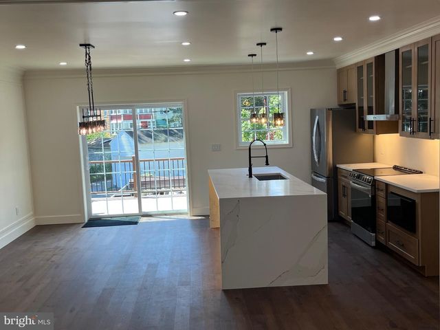 4526 NE SOUTH DAKOTA AVE NE, Washington, DC 20017