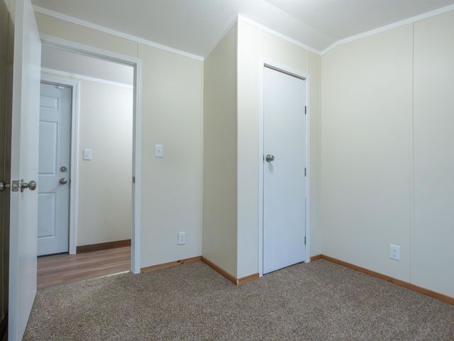 18 Springbrook Street, Hinsdale, NH 03451