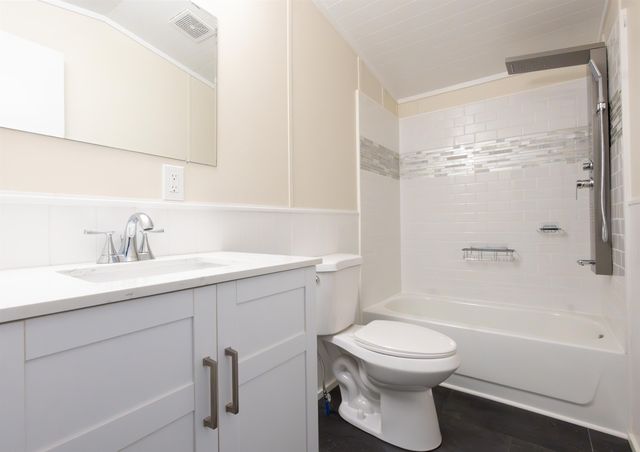 18 Springbrook Street, Hinsdale, NH 03451