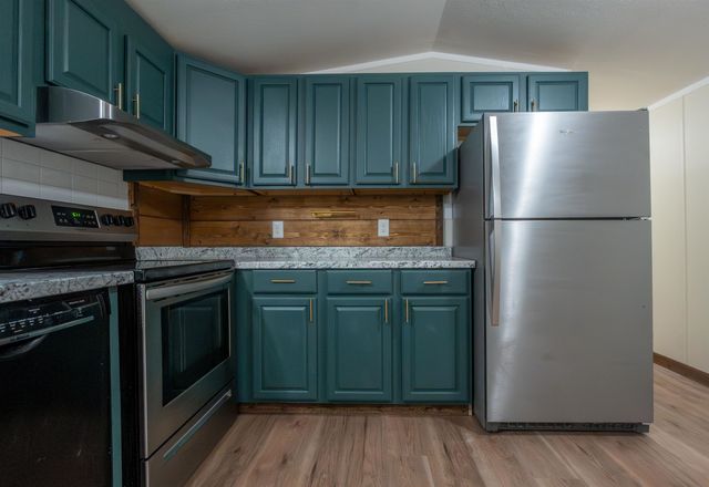 18 Springbrook Street, Hinsdale, NH 03451