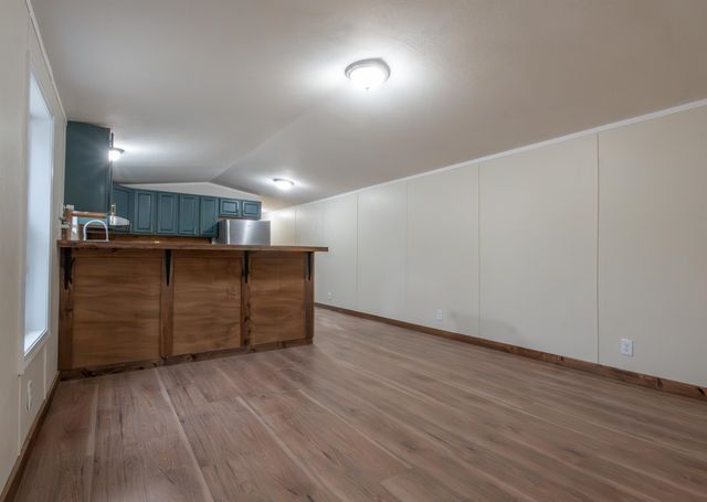 18 Springbrook Street, Hinsdale, NH 03451