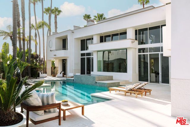 140 Irvine Cove Circle, Laguna Beach, CA 92651