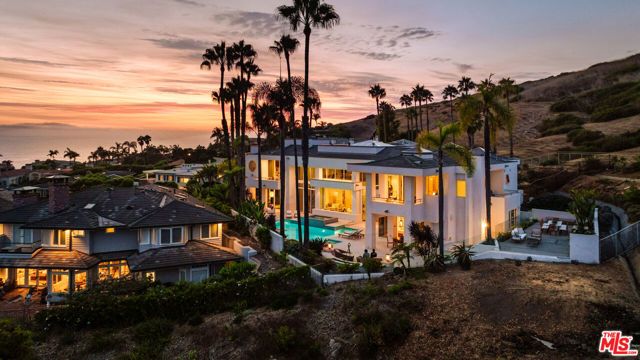 140 Irvine Cove Circle, Laguna Beach, CA 92651