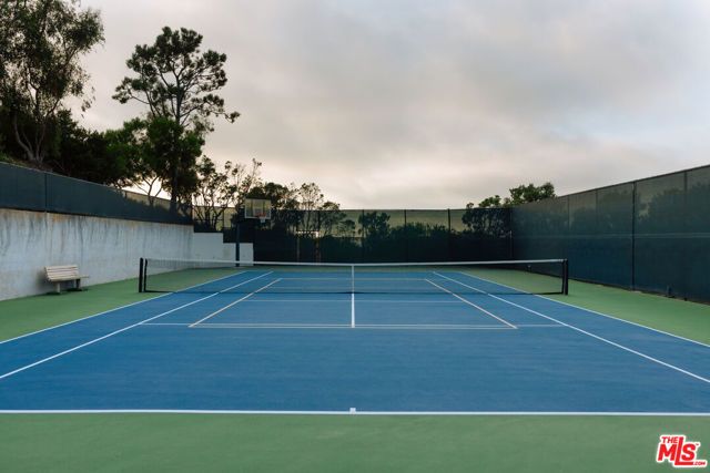 140 Irvine Cove Circle, Laguna Beach, CA 92651