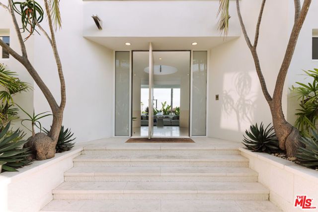 140 Irvine Cove Circle, Laguna Beach, CA 92651