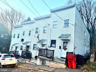 800-806 HARRISON ST, Pottsville, PA 17901