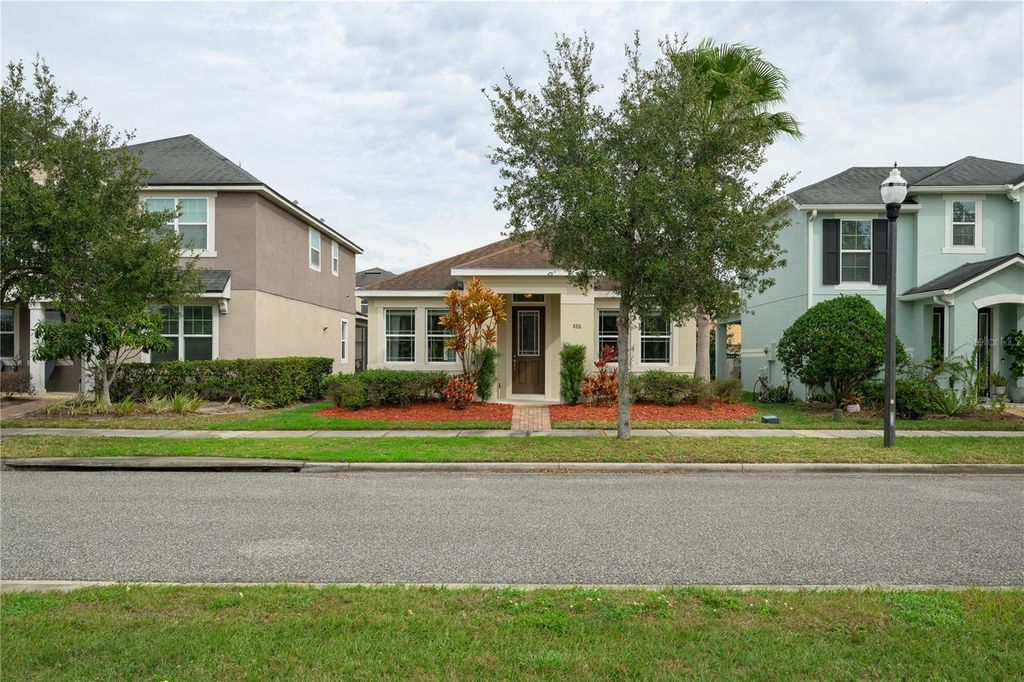 Image 4 of property listing at 5331 CREEKSIDE PARK AVENUE, Orlando, FL 32811