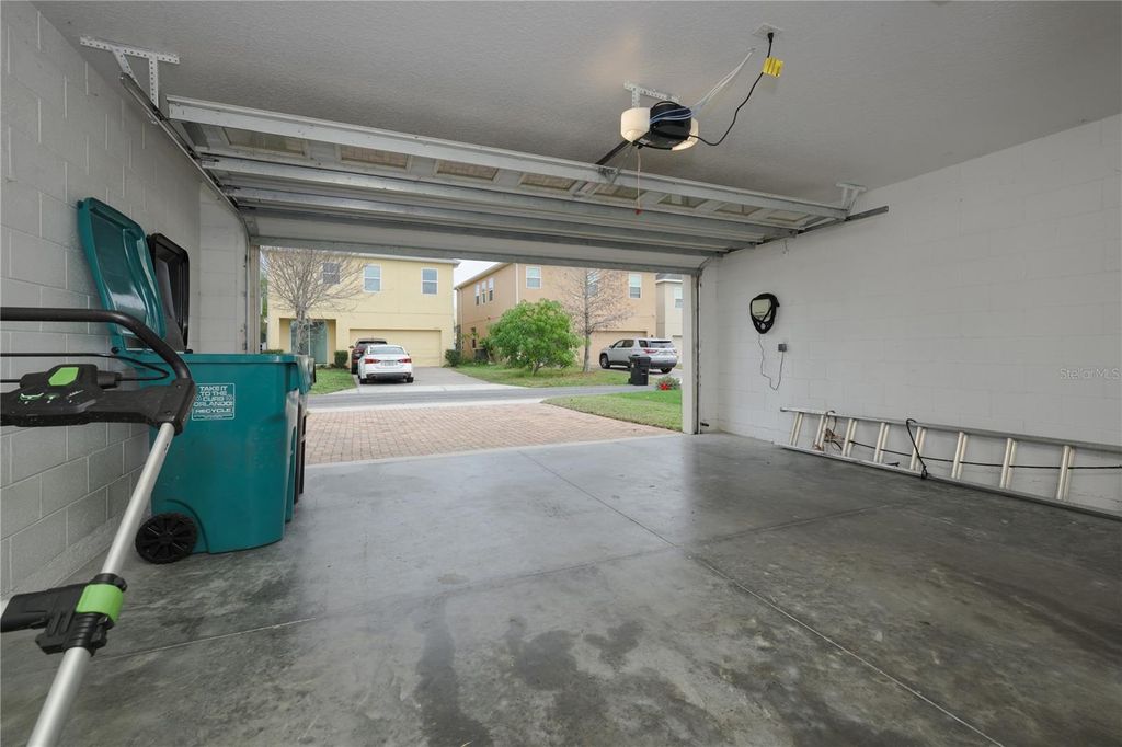 Image 36 of property listing at 5331 CREEKSIDE PARK AVENUE, Orlando, FL 32811