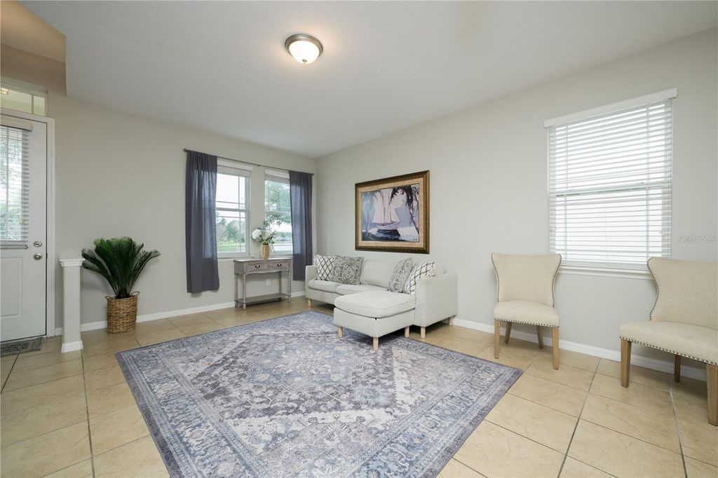 Image 6 of property listing at 5331 CREEKSIDE PARK AVENUE, Orlando, FL 32811