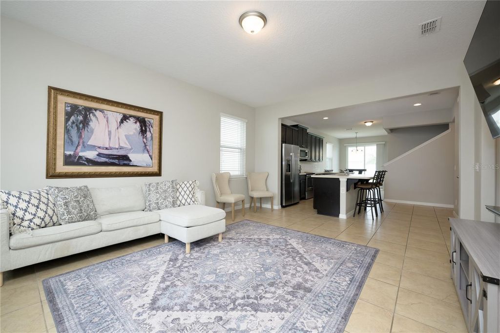 Image 10 of property listing at 5331 CREEKSIDE PARK AVENUE, Orlando, FL 32811