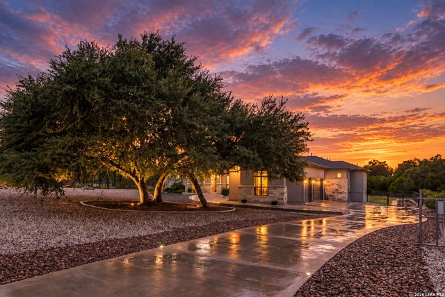 292 Canyon Glade, New Braunfels, TX 78132