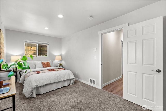 18121 12th Avenue NE, Shoreline, WA 98155