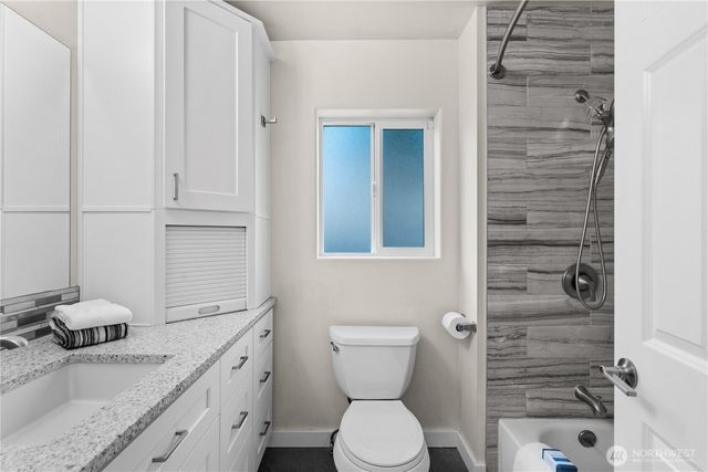 18121 12th Avenue NE, Shoreline, WA 98155