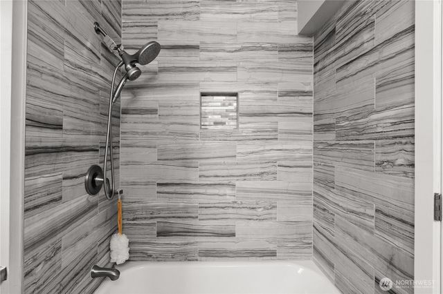 18121 12th Avenue NE, Shoreline, WA 98155