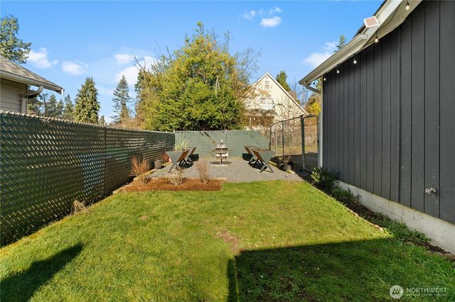 18121 12th Avenue NE, Shoreline, WA 98155