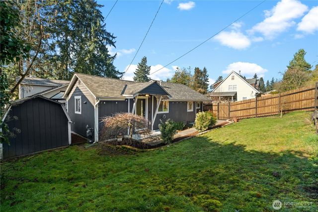 18121 12th Avenue NE, Shoreline, WA 98155