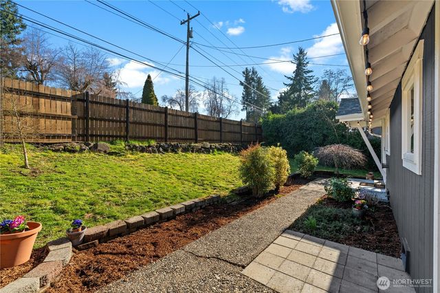 18121 12th Avenue NE, Shoreline, WA 98155