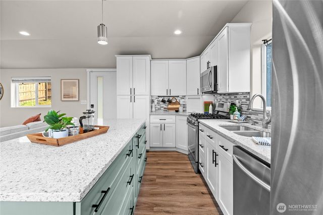 18121 12th Avenue NE, Shoreline, WA 98155