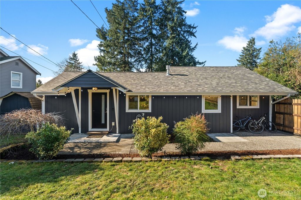 18121 12th Avenue NE, Shoreline, WA 98155