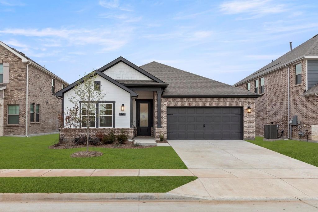 760 Waterhouse Lake Drive, Anna, TX 75409