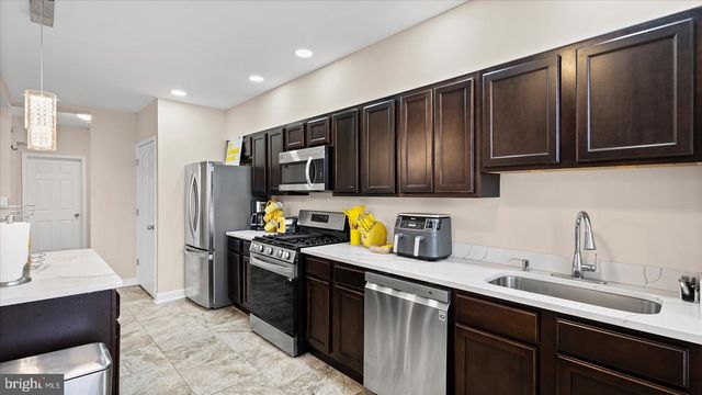 2509 LINDEN AVE, Baltimore, MD 21217