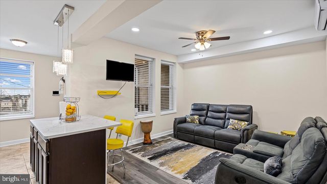 2509 LINDEN AVE, Baltimore, MD 21217