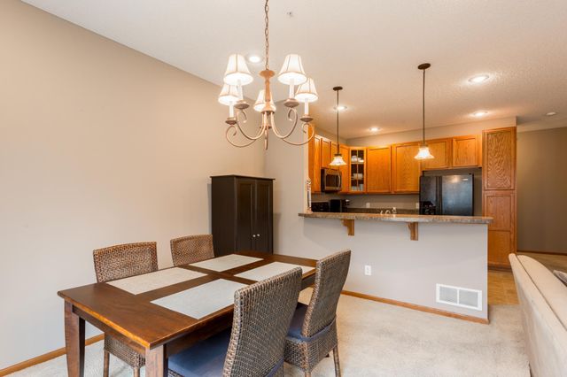 3611 Hazel Trail G, Woodbury, MN 55129