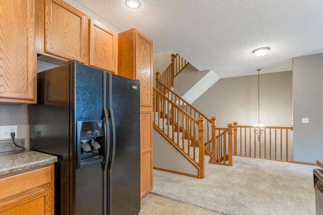3611 Hazel Trail G, Woodbury, MN 55129
