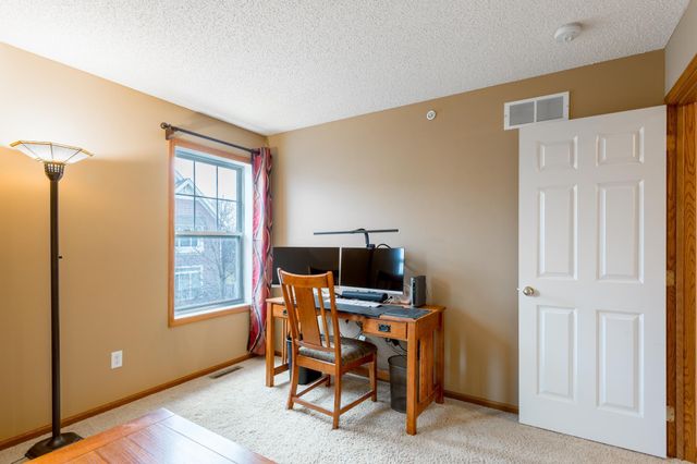 3611 Hazel Trail G, Woodbury, MN 55129