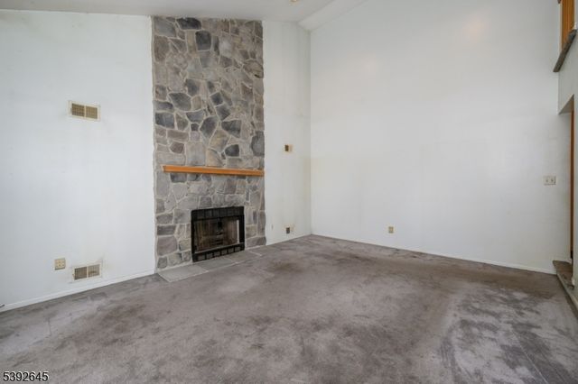 112 Apple Tree Ln, Union Twp., NJ 07083