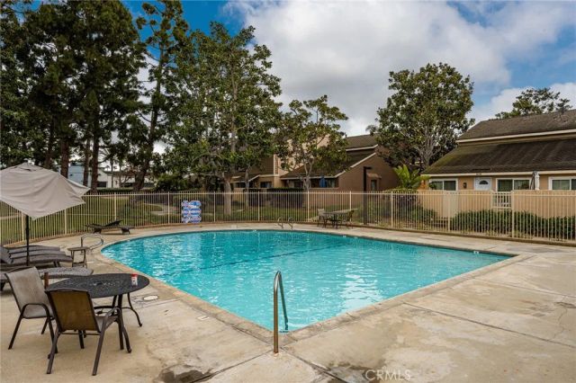 19081 Flagship Cir, Huntington Beach, CA 92648