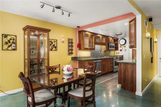 19081 Flagship Cir, Huntington Beach, CA 92648